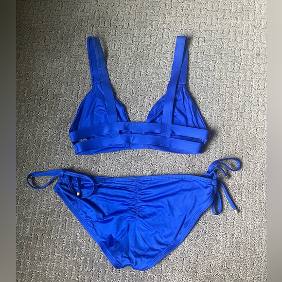 Vitamin A bikini neutra top and Annabelle bottoms - Picture 2 of 5